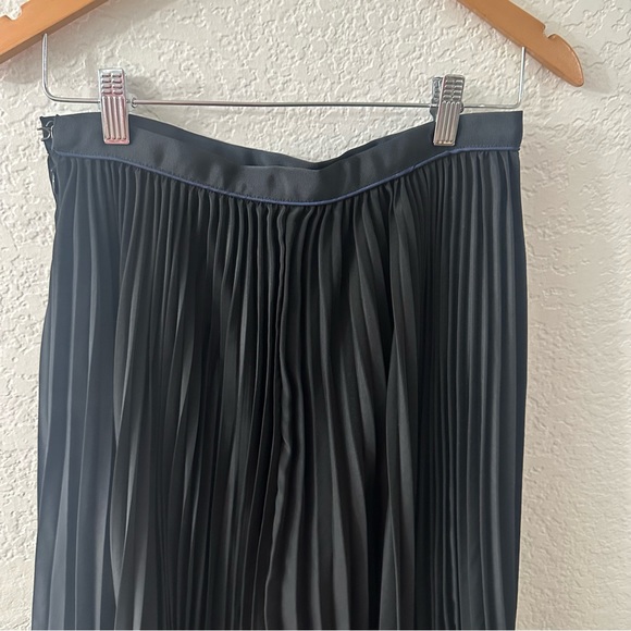 Sacai Black Pleated Skirt - Picture 3 of 10
